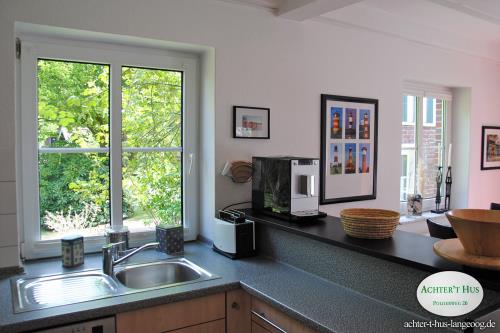 Langeoog Ferienhaus Achter&#39;t Hus - 1 - Ausblick Küche
