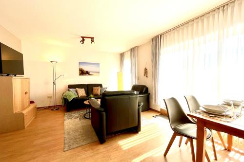 Langeoog Ferienwohnung Us Langeoog - An den Hellerwiesen - An den Hellerwiesen Wohnzimmer gesamt