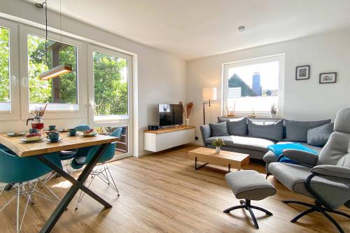 Langeoog Ferienwohnung Bude & Sofa &#9825; - Wohnraum dunkler Verena