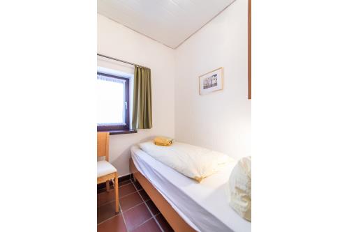 Langeoog Ferienhaus Ferienwohnanlage Ahlering Theodor-Storm-Str. - Th-Storm Haus 2 - Schlafzimmer EG