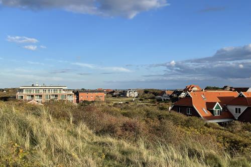 Langeoog Ferienwohnung Oog Blick - Blick aufs Haus von der Düne