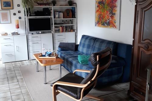 Langeoog Ferienwohnung Lütje Oog (links) - Wohnbereich mit Schlafsofa