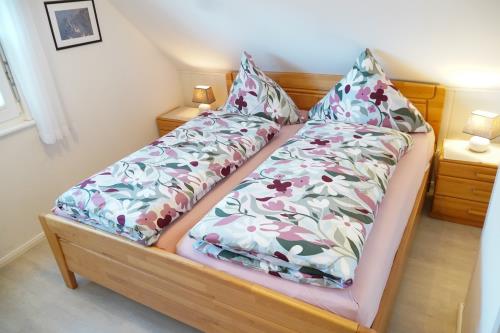 Langeoog Ferienwohnung Haus Dinkla - Wohnung oben - Elternschlafzimmer mit Aussenjalousie