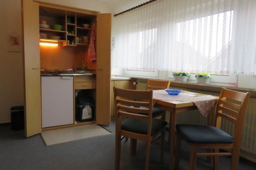 Langeoog Ferienwohnungen Lauerwald - App. - Pantry-Küche