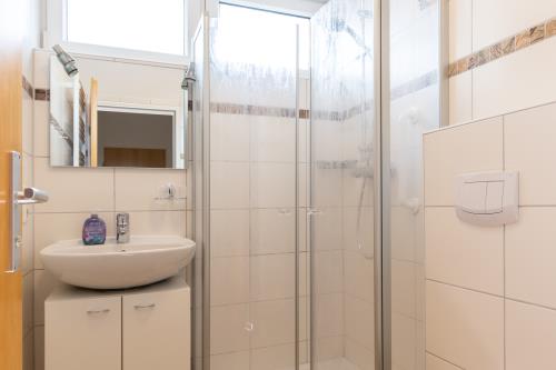 Langeoog Ferienwohnungen Müller - App. 3 - Bad