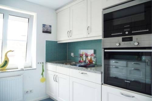 Langeoog Ferienwohnung Freesenhus - Klüver - Küche lks.