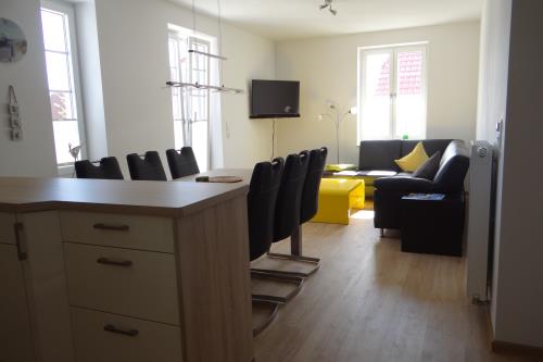 Langeoog Ferienwohnung Friesengut FeWo Schlattmann F**** - ARNE - Whg. ARNE: Wohn-Essbereich