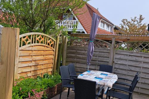 Langeoog Ferienwohnung Achter't Dörp - Gemeinschaftsterrasse