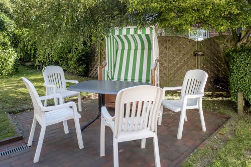 Langeoog Ferienwohnung Haus Uhlenkamp / Birkeneck - Terrasse U9