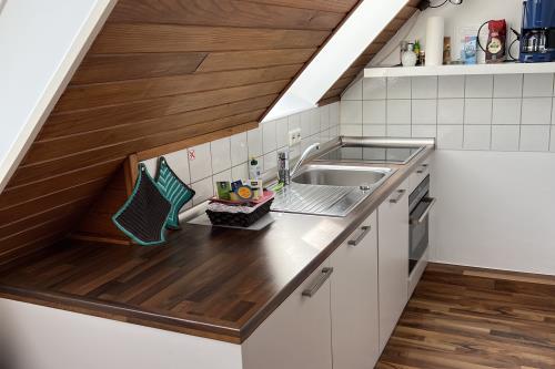 Langeoog Ferienwohnung Haus Apollonia - Wohnung 6 - W 6 Küchenzeile