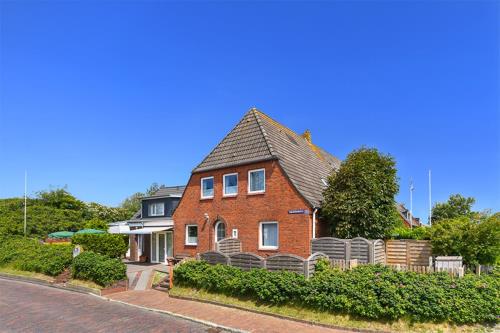 Langeoog Ferienwohnung Haus Strandboje und Haus Dünenrose - Heerenhusstraße 13a