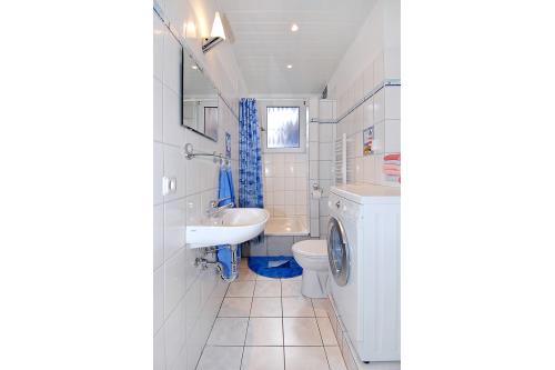 Langeoog Ferienwohnung Haus Strandboje und Haus Dünenrose - Rose - Bad