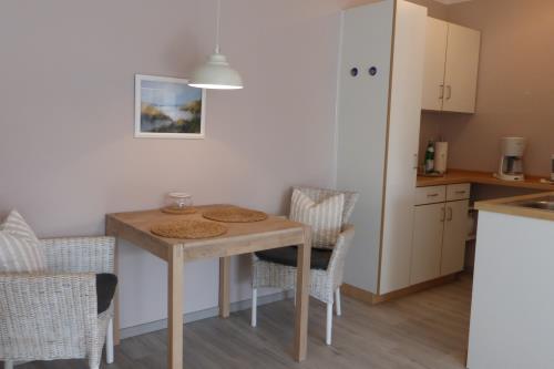 Langeoog Ferienwohnung Haus Janssen - 1 - Essen