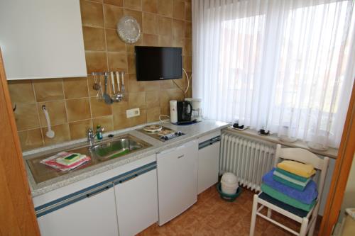 Langeoog Ferienwohnung Haus Numrich - Whg. 5 - Küchenzeile