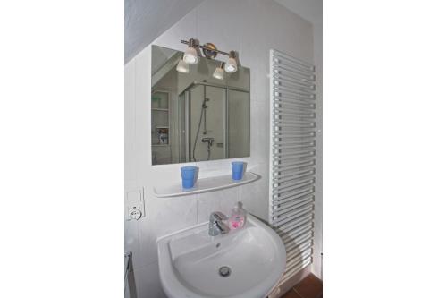 Langeoog Ferienwohnung Haus Windjammer - West - Bad/Dusche