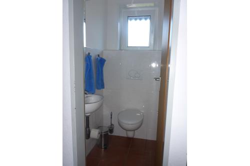 Langeoog Ferienwohnung Haus Windjammer - West - Gäste-WC