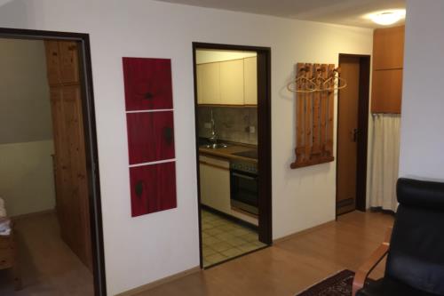 Langeoog Ferienwohnung Inselherz im Haus am Kurzentrum - Eingänge Schlafzimmer & Küche