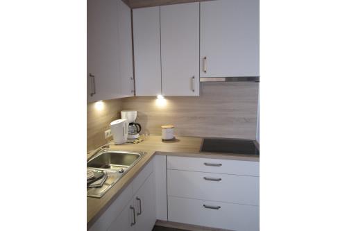 Langeoog Ferienwohnung Haus am Wind / am Strand - 4 - Moderne Küchenzeile