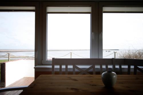 Langeoog Ferienhaus Us Langeoog - Hus Hafenkieker - Hus Hafenkieker Essbereich mit Ausblick