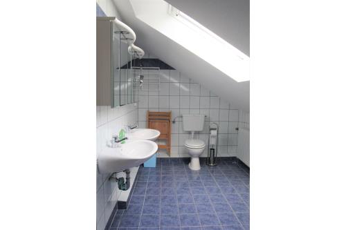 Langeoog Ferienhaus Hus Dreemaster  - 1 - Bad Obergeschoss