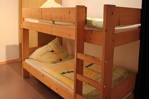 Langeoog Ferienwohnung Im Hasenwinkel - Inselh. - Inselhächen Kinder-Schlafzimmer mit Wasc
