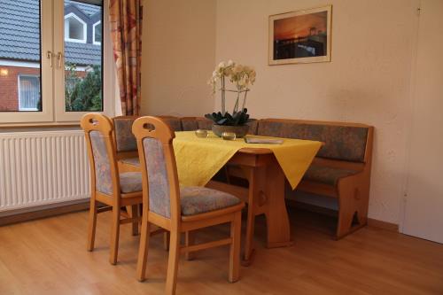 Langeoog Ferienwohnung Im Hasenwinkel - Seeteufel - Seeteufel Wohn-Esszimmer