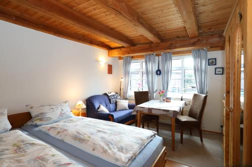 Langeoog Ferienwohnung Insulanerhaus Lüttje Pad 1 Solten Wind  - H 03 - Wohn-Schlafraum