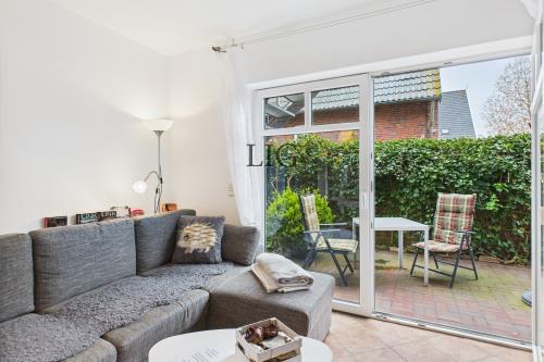 Langeoog Ferienwohnung Kiebitznüst Hübener - 2 Erdbeerseite - CAM04236G0 PR0037 STILL009