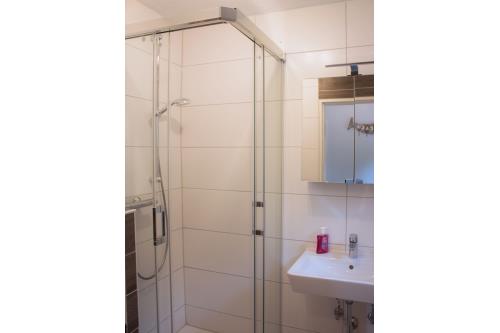 Langeoog Ferienwohnung Kleen Füürtoorn - Badezimmer