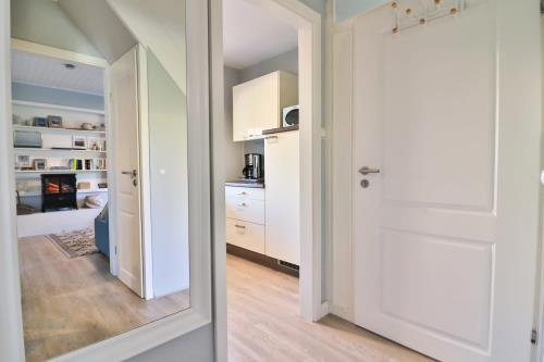 Langeoog Ferienwohnung Vermietung am Meer – Langeooger Viermaster - Blaues Segel - Flur