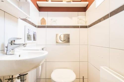 Langeoog Ferienwohnung Vermietung am Meer – Langeooger Viermaster - Rotes Segel - Ausstattung 7