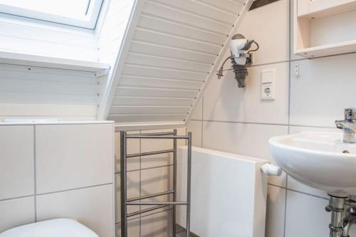 Langeoog Ferienwohnung Vermietung am Meer – Langeooger Viermaster - Rotes Segel - Ausstattung 8