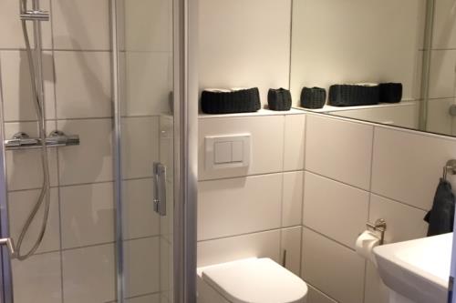 Langeoog Ferienwohnung Us Langeoog - Loog 53°N - Bad mit Regenduche