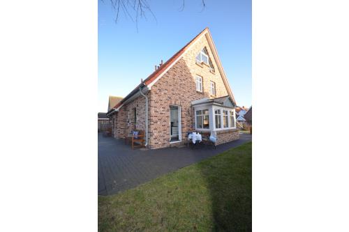 Langeoog Ferienhaus Residenz Otzum FH***** - Angula - Haus Angula - Hauseingang und Nebenterr.