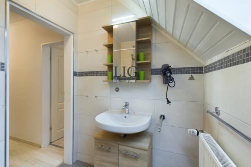 Langeoog Ferienwohnung Strandhaus - Lachmöwe - CAM04236G0 PR0019 STILL007