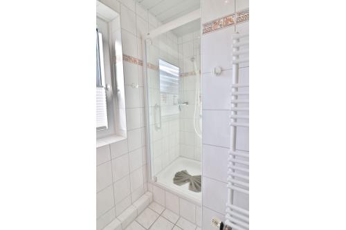 Langeoog Ferienwohnung Vermietung am Meer – Strandleben - Badezimmer