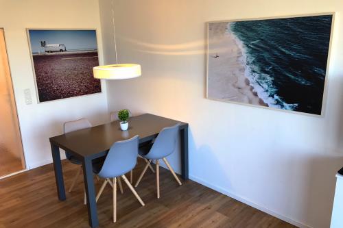 Langeoog Ferienwohnung Us Langeoog - Strandquartier - Essbereich