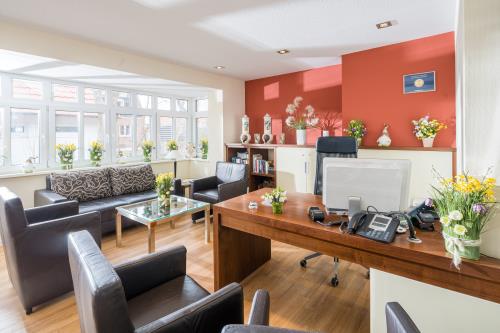 Langeoog Hotel Suitenhotel Idyll Heckenrose ****garni - Lobby