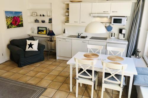 Langeoog Ferienwohnung Us Langeoog - Am Wall - Fewo Nele EG - Ferienwohnung Nele / EG Essbereich