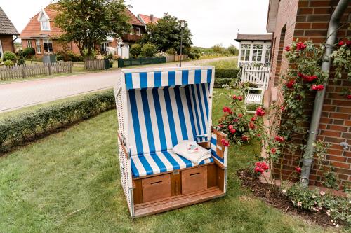 Langeoog Ferienwohnung Zimt & Zucker - ZimtZucker Strandkorb im Garten