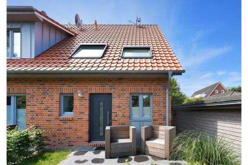Langeoog Ferienhaus Meerleben - Haustür / Terasse 1