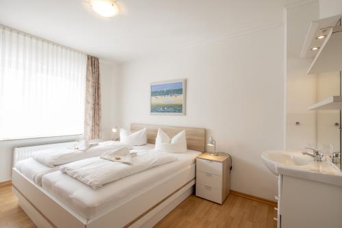 Langeoog Ferienwohnung Das Künstlerhaus - Palette EG - Schlafzimmer 1