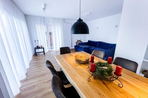 Langeoog Ferienwohnungen Friesenschiff - Flet len - Wohn- Essbereich