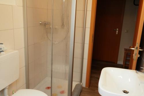 Langeoog Ferienwohnung Haus Dittrich - Wohnung OG - Badoben2