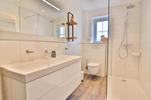 Langeoog Ferienwohnung Vermietung am Meer – Haus Dünenblume - Haus Dünenblume - Wohnung 1 - Badezimmer