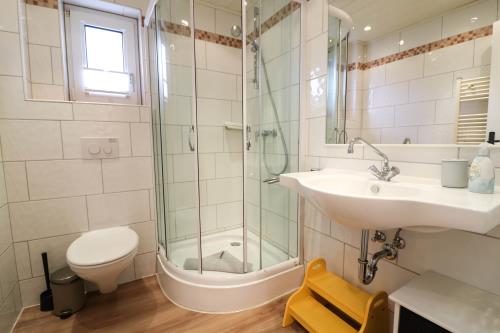 Langeoog Ferienwohnung Vermietung am Meer – Haus Seedüvel - Seedüvel EG - Badezimmer