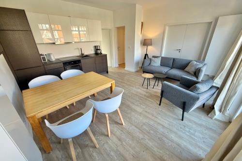 Langeoog Ferienwohnung meer Langeoog - oog twee - Wohnraum mit Küchenzeile und Essbereich