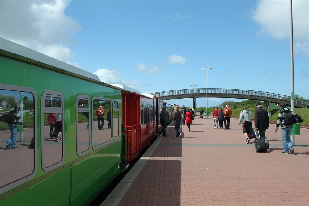 Inselbahn auf Langeoog 03